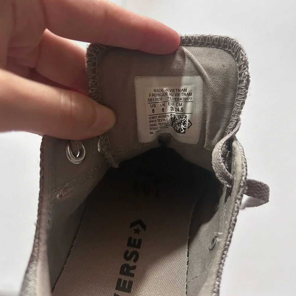 Low Top Converse - Picture 6 of 7